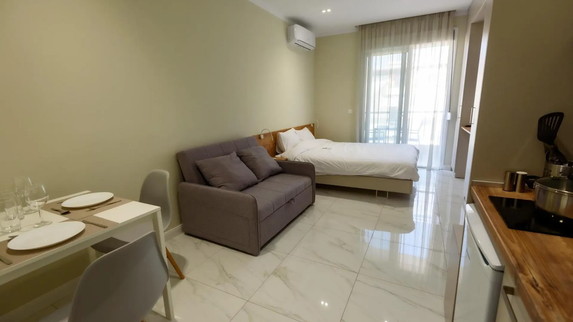 Olive Apartments Peraía Grecja