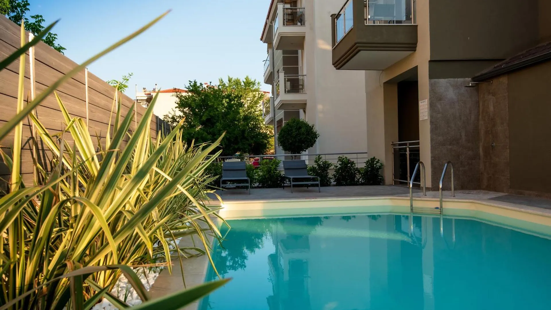 Olive Apartments Peraía Grecja