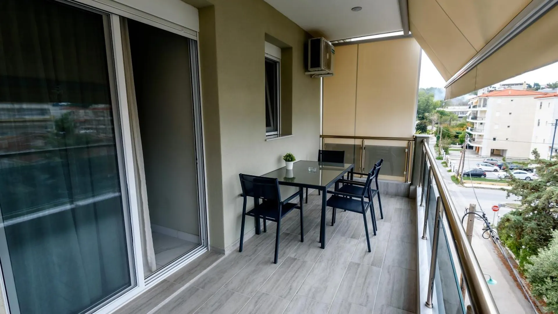 Olive Apartments Peraía